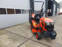 Ride-on mower Kubota G231HD  Zitmaaier met opvang  hooglossend
