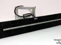 Rubber yard scraper Qmac 210 HYDR MET GIANT AANSLUITING