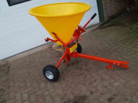 Fertilizer spreader  Jarmet getrokken kunstmeststrooier 200 ltr & 400 ltr