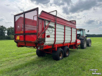 Self-loading wagon Pottinger Silo-Profi Opraapwagen Stalvoeren