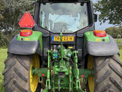 Tractor John Deere 6230