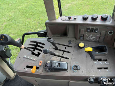 Tractor John Deere 6230