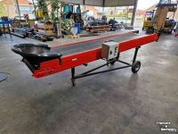 Conveyor  Transportband 700x4200 op wielstel