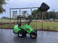 Wheelloader Avant 528