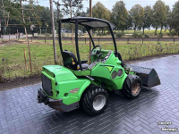Wheelloader Avant 528