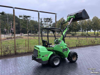 Wheelloader Avant 528