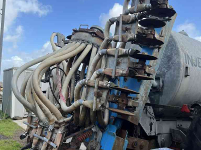 Slurry tank Meyco Meyco Duport Injektiecombi 6700 liter mesttank mestverwerking