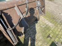 Loading buckets Volvo 4 in 1 volvo bak
