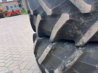 Wheels, Tyres, Rims & Dual spacers Trelleborg 480/70R34 + 380/70R24 verstelbare velgen