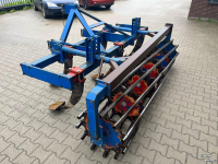 Cultivator  Diepwoeler 5 tanden met buizenrol