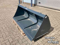 Front-end loader bucket / Front loader bucket VTM SGB 1800 Universele Bak / Grondbak met Euro-aansluiting / Voorladerbak