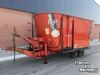 Feed mixer Peecon 24m³