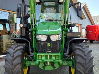Tractor John Deere 6120M