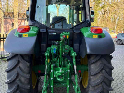 Tractor John Deere 6120M