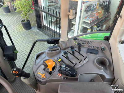 Tractor John Deere 6120M