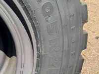 Wheels, Tyres, Rims & Dual spacers Michelin XHA2 20.5R25 op wiel Case 721G 4 stuks