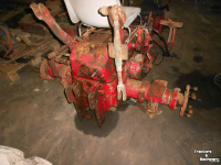 Used parts for tractors International 423