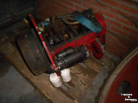 Used parts for tractors International 423