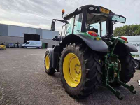 Tractor John Deere 6090M