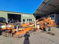 Bulb harvester Nobels 3 BC getrokken rooimachine op spoor 1.800 mm.