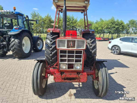 Tractor International 744