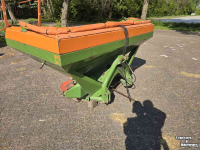 Fertilizer spreader Amazone Kunstmest strooier