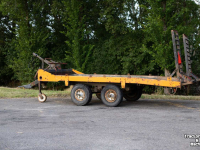 Low loader / Semi trailer  dieplader +/- 3 ton minigraver