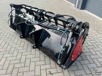 Silage Grabbucket / Grabfork Hemach Silagegrijper / Pelikaanbak  Giant aankoppeling
