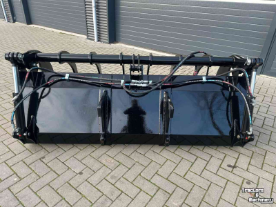 Silage Grabbucket / Grabfork Hemach Silagegrijper / Pelikaanbak  Giant aankoppeling