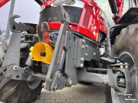 Tractor Massey Ferguson 5711 SL Dyna- 4 Efficiënt met voorlader