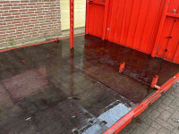 Hooked-arm carrier  Container Flat