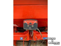 Fertilizer spreader Kuhn Kuhn Rauch MDS19.1 Kunstmeststrooier