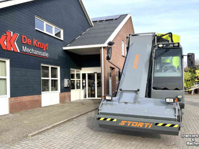 Self-propelled feed mixer Storti SW 280