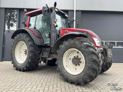 Tractor Valtra N123 HiTech