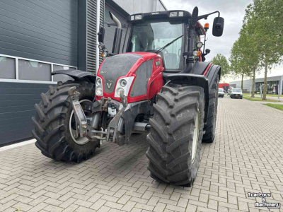 Tractor Valtra N123 HiTech