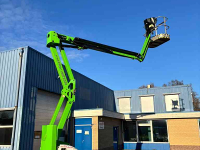 Articulated platforms  Nifty niftylift HR15N