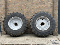 Wheels, Tyres, Rims & Dual spacers Firestone 420/85R28<>520/85R38