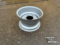 Wheels, Tyres, Rims & Dual spacers  9.00 x 15.3 - 5 gaats