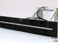 Rubber yard scraper Qmac 210 HYDR SCHUIN MANITOU