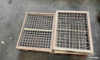 Diverse used spare-parts  Sorteerzeven 60x75 cm