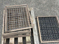 Diverse used spare-parts  Sorteerzeven 60x75 cm
