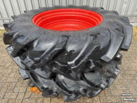 Wheels, Tyres, Rims & Dual spacers Pirelli 18.4R38 ploegbanden