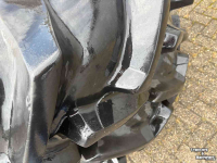 Wheels, Tyres, Rims & Dual spacers Pirelli 18.4R38 ploegbanden