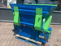 Sawdust spreader for boxes Ceres CBS Boxenstrooier Demo