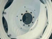 Wheels, Tyres, Rims & Dual spacers Michelin Agribib 13.6R38 + 13.6R24 op verstelvelgen