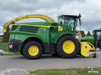 Forage-harvester John Deere 8400 HAKSELAAR