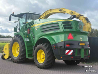 Forage-harvester John Deere 8400 HAKSELAAR