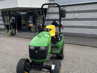 Small-track Tractor John Deere 2026R