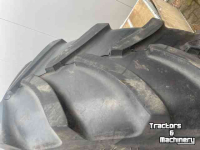Wheels, Tyres, Rims & Dual spacers Vredestein 520x85R38 traction