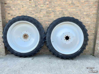 Wheels, Tyres, Rims & Dual spacers Taurus 270/95R46 70%